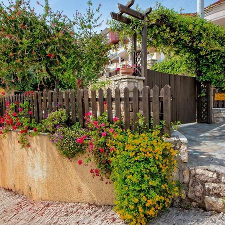 Villa Giovanni Paralia Vrachou Exteriér fotografie