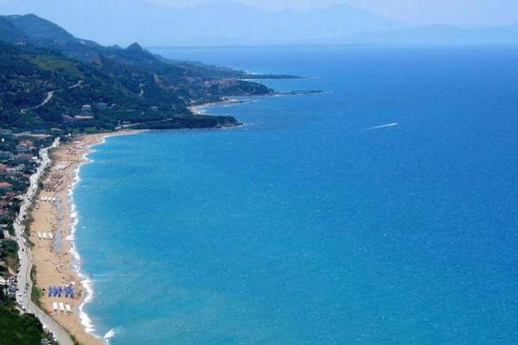Villa Giovanni Paralia Vrachou Exteriér fotografie