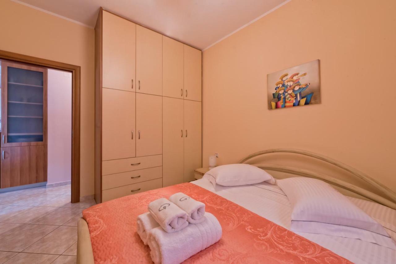 Villa Giovanni Paralia Vrachou Exteriér fotografie
