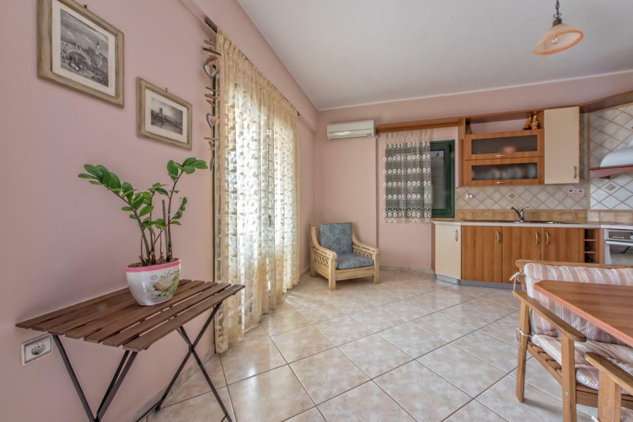 Villa Giovanni Paralia Vrachou Exteriér fotografie