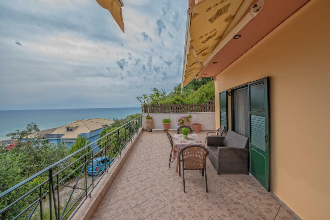 Villa Giovanni Paralia Vrachou Exteriér fotografie