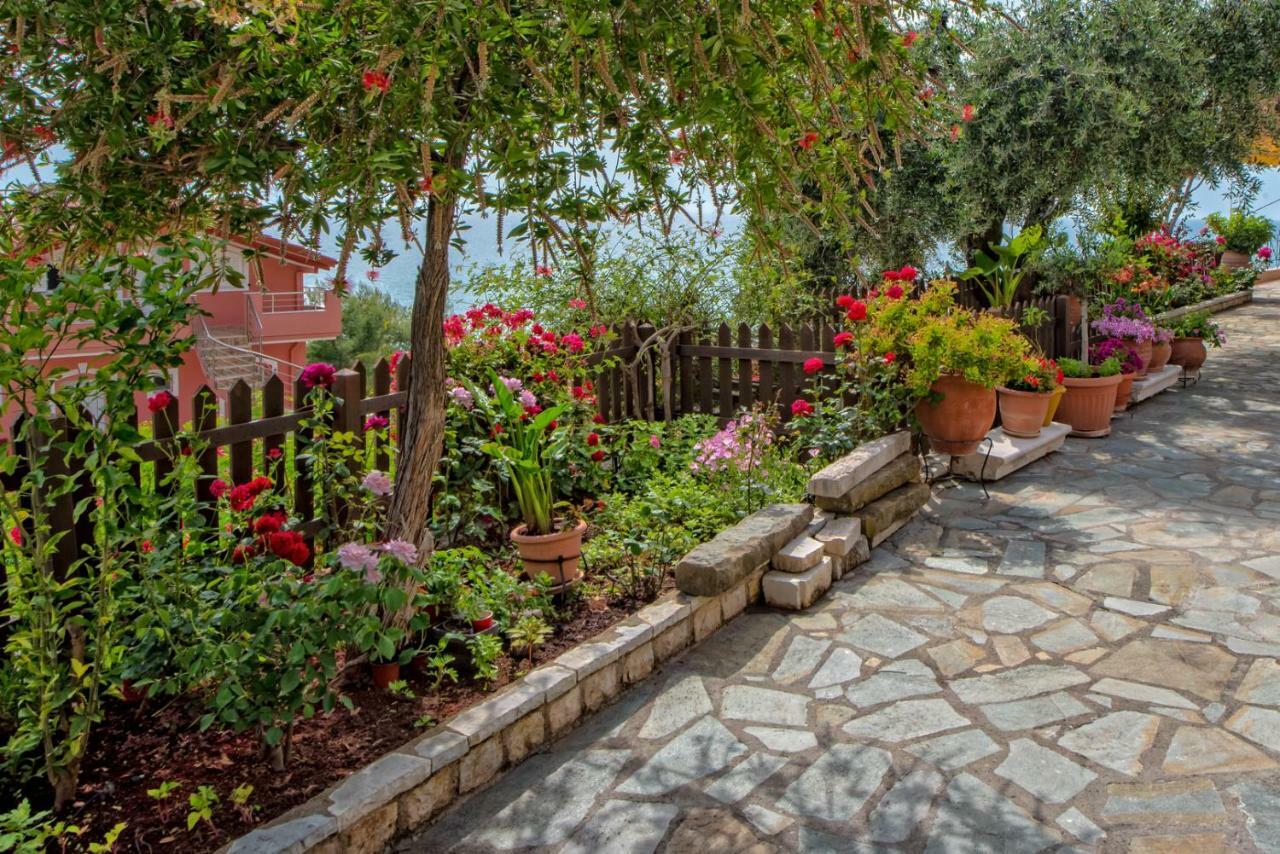 Villa Giovanni Paralia Vrachou Exteriér fotografie